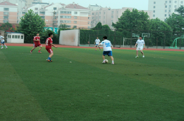 青岛性爱直播
足球交流赛(图3)