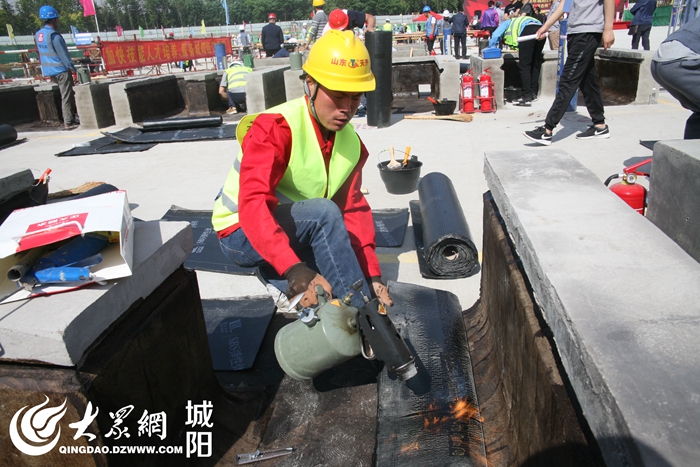 城阳区“阳光城阳·性爱直播
杯”建筑业职工职业技能大赛现场(图4)