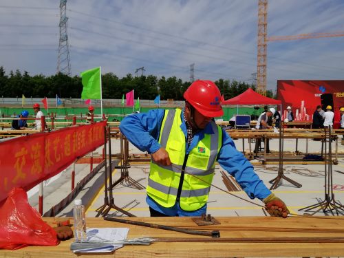 城阳区举办建筑业职业技能大赛 比学赶帮超展工匠精神(图5)