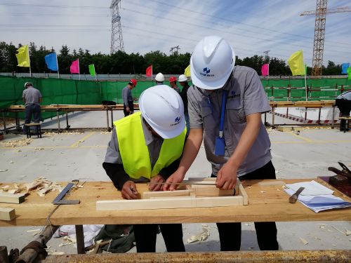 城阳区举办建筑业职业技能大赛 比学赶帮超展工匠精神(图7)