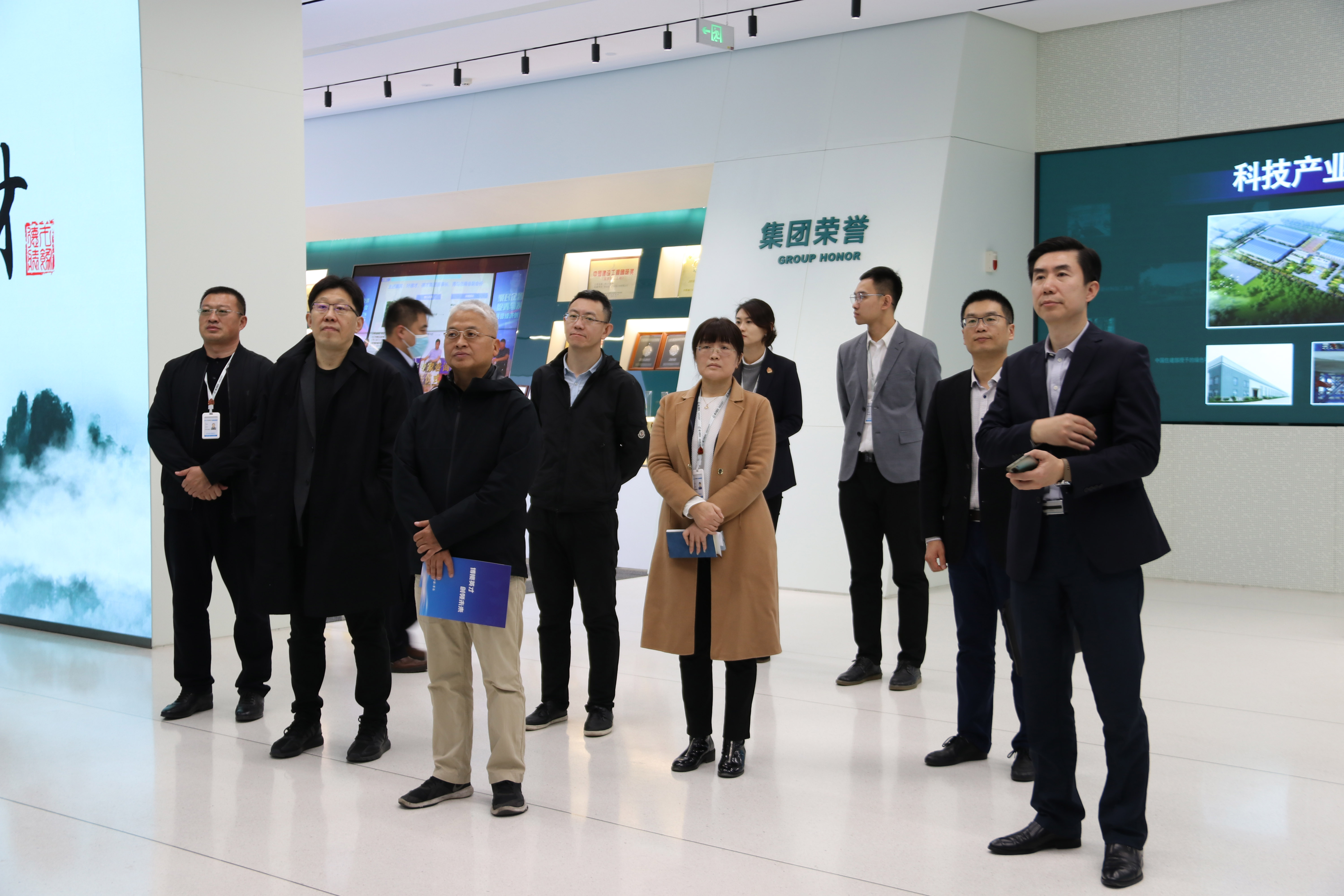 人社部领导莅临性爱直播
调研指导人才队伍建设工作(图2)