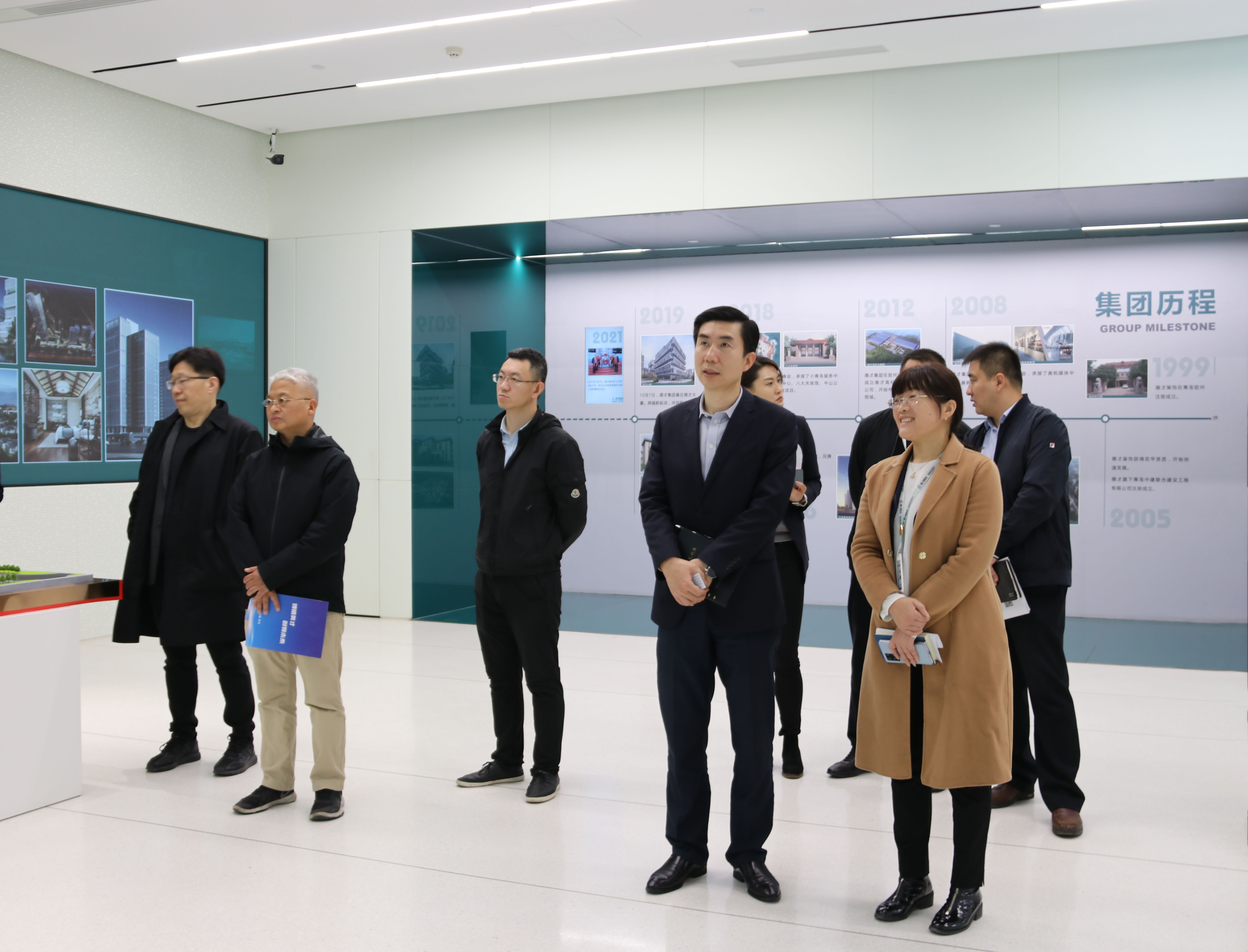 人社部领导莅临性爱直播
调研指导人才队伍建设工作(图3)