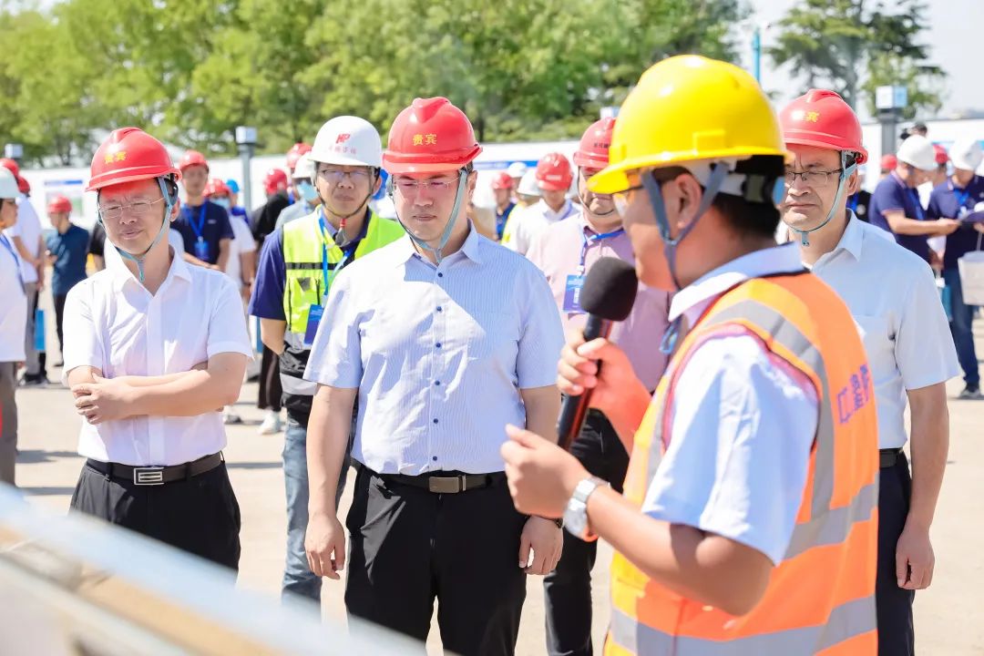 精益管理|青岛高新技术产业开发区建设部组织区施工、监理单位到性爱直播
项目地观摩考察(图4)