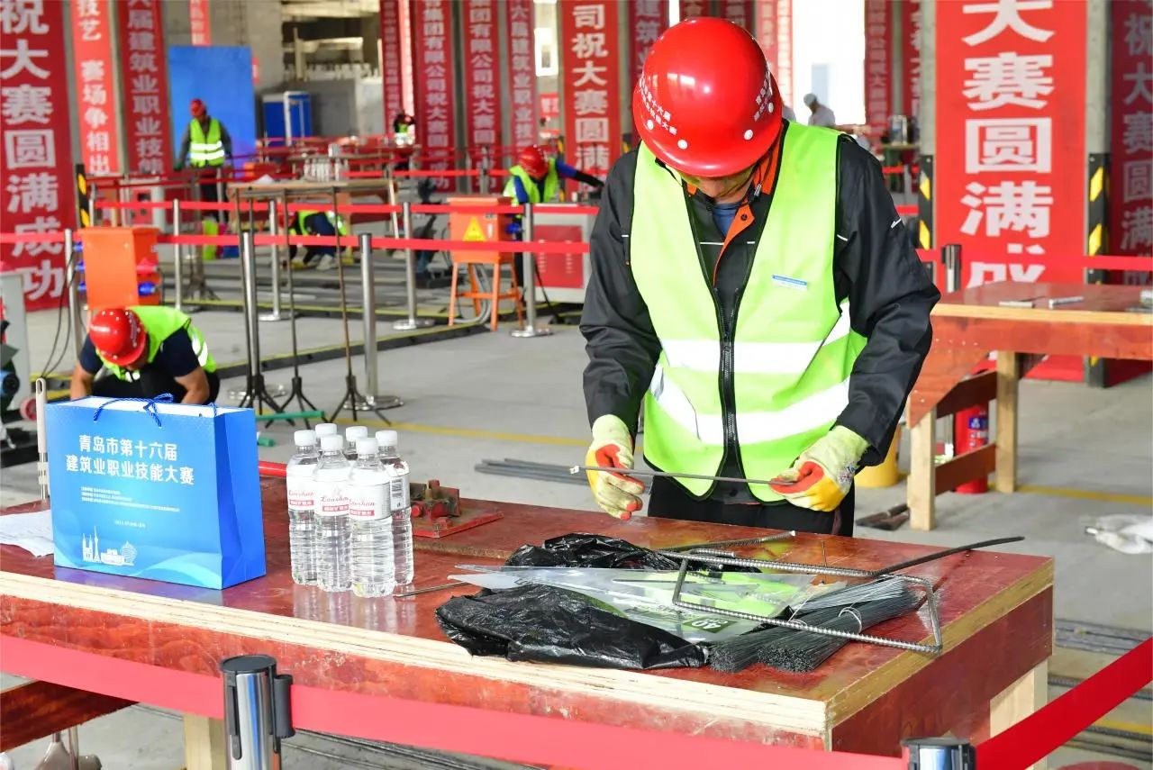弘扬工匠精神，助推中国创造|性爱直播
协办青岛市第十六届建筑业职业技能大赛(图6)