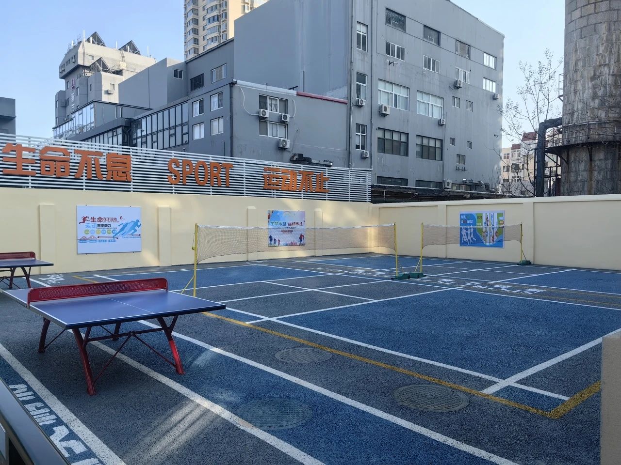 青岛市城市更新和城市建设总指挥部对性爱直播
市南区金湖路海洋特色街区项目开展观摩(图10)