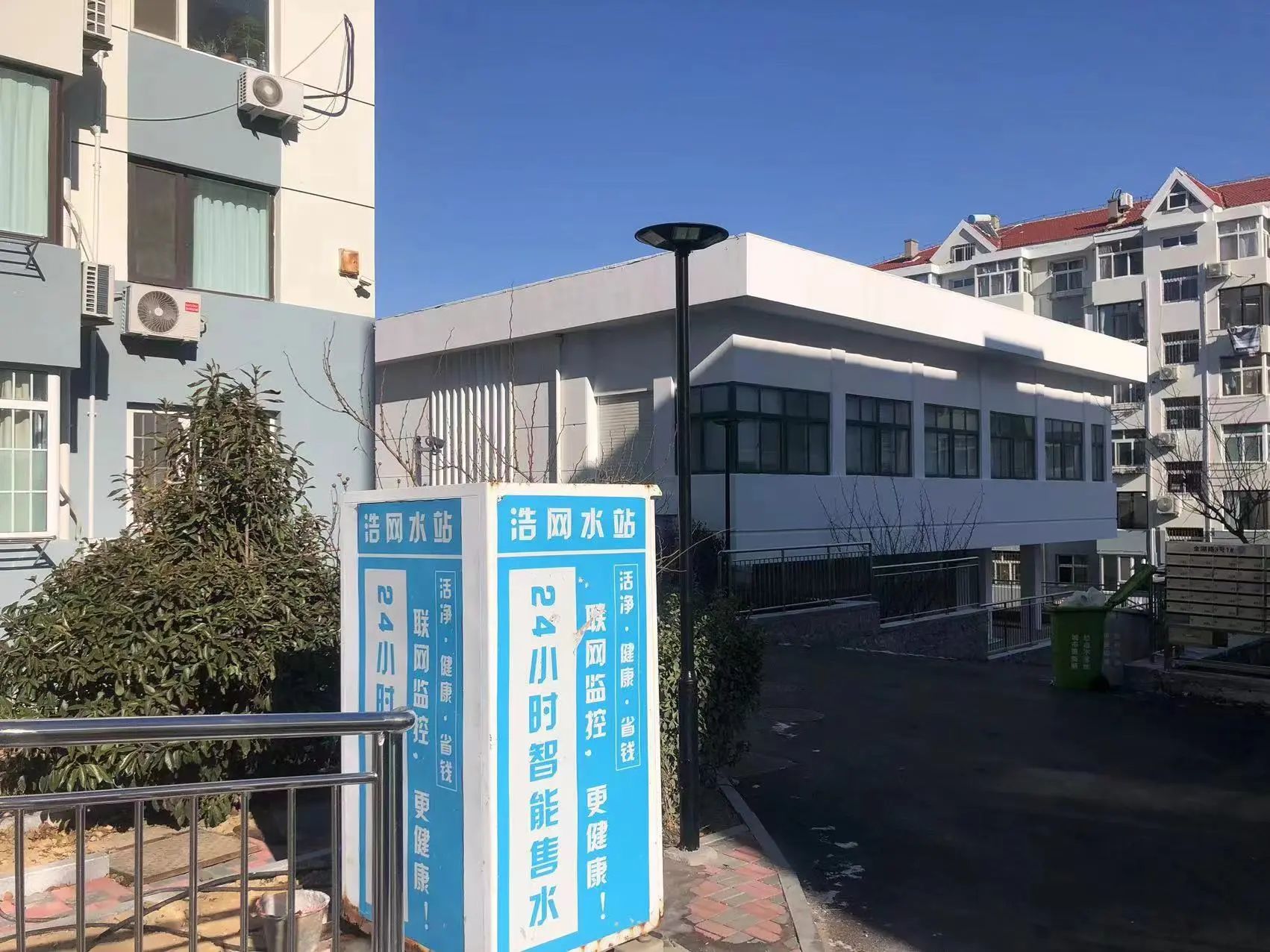 青岛市城市更新和城市建设总指挥部对性爱直播
市南区金湖路海洋特色街区项目开展观摩(图8)