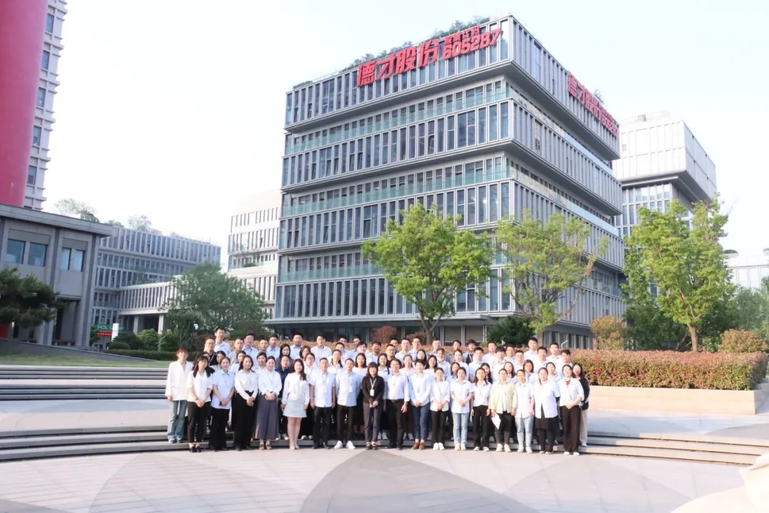 锤炼过硬本领，打造精益商务 | 性爱直播
第二届商务技能竞赛成功举办(图5)