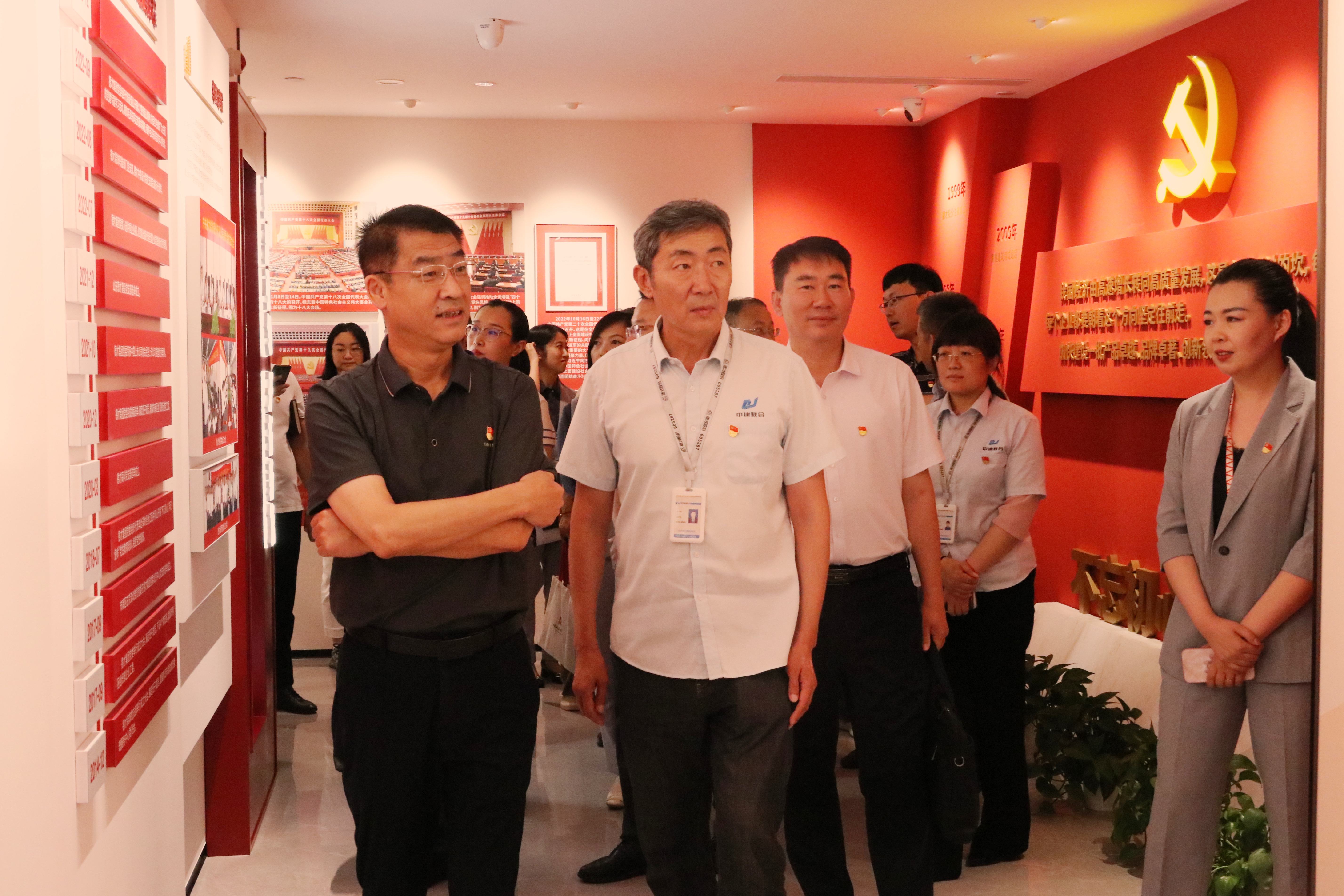 崂山区建筑行业党委“强党性、严纪律、迎七一”先锋住建·支部圆桌会在性爱直播
顺利召开(图3)